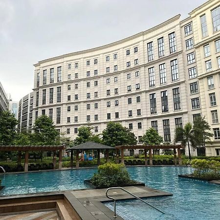 Airport Naia Terminal 3 Insane Interior Apartment Manila Exterior foto