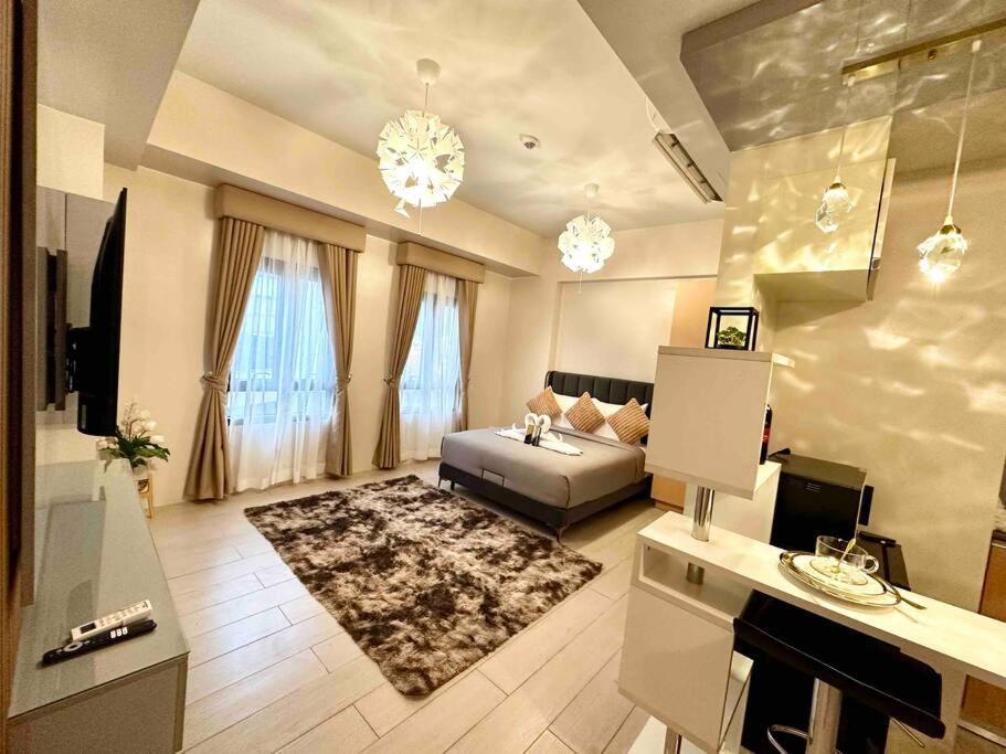 Airport Naia Terminal 3 Insane Interior Apartment Manila Exterior foto