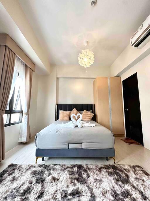 Airport Naia Terminal 3 Insane Interior Apartment Manila Exterior foto